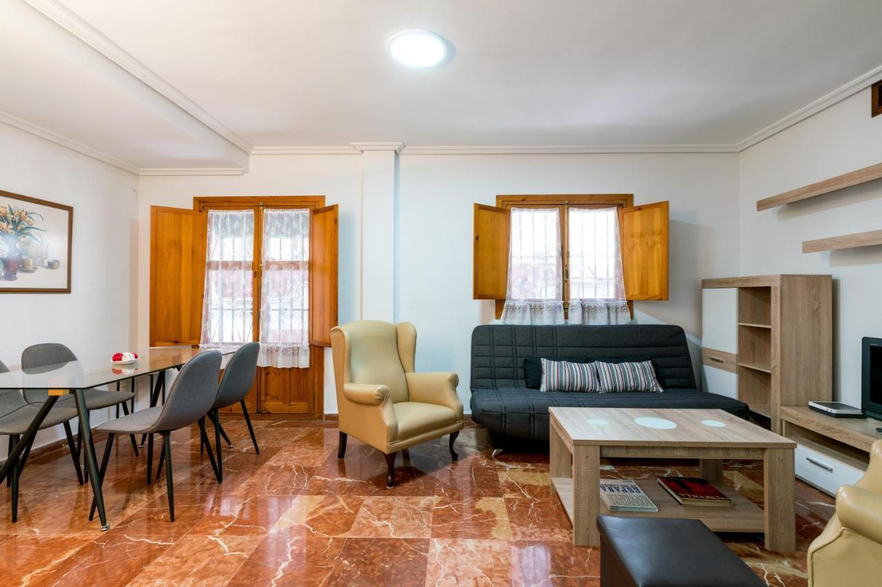 Apartmán Holi-Rent Estrella Sevilla Exteriér fotografie
