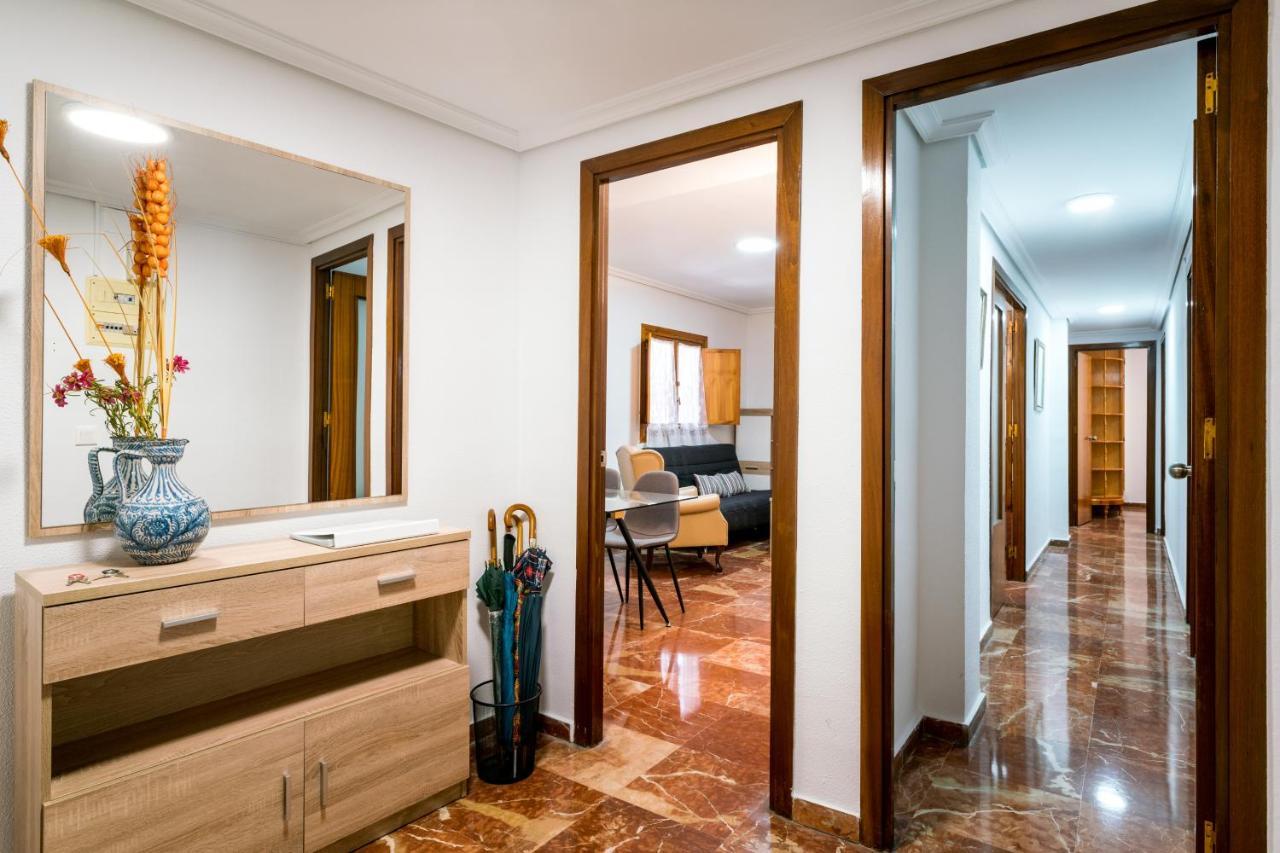 Apartmán Holi-Rent Estrella Sevilla Exteriér fotografie
