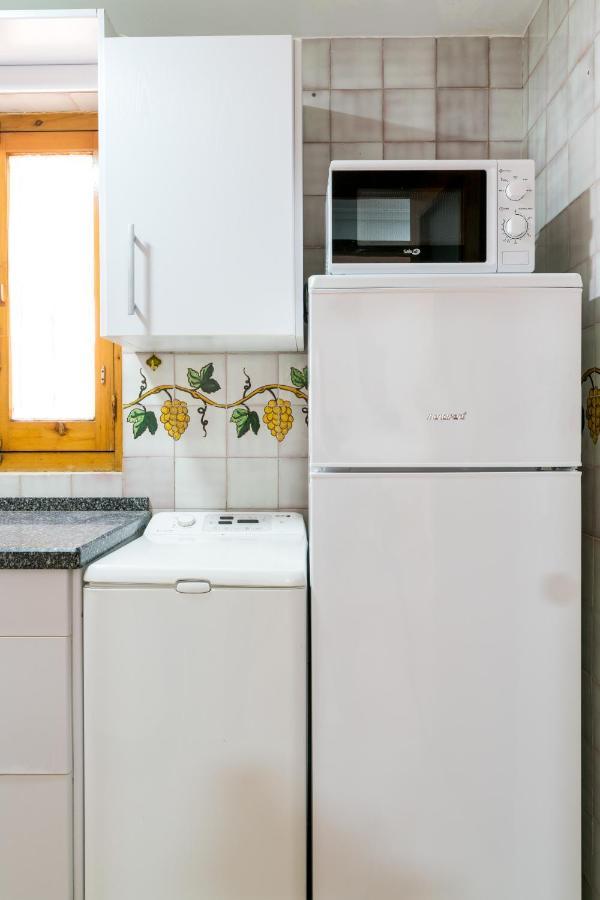 Apartmán Holi-Rent Estrella Sevilla Exteriér fotografie