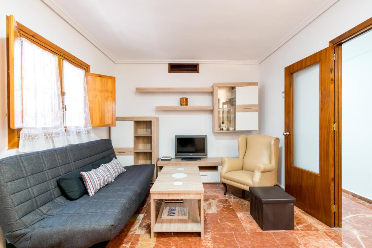 Apartmán Holi-Rent Estrella Sevilla Exteriér fotografie