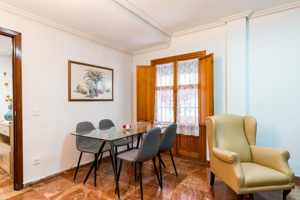 Apartmán Holi-Rent Estrella Sevilla Exteriér fotografie