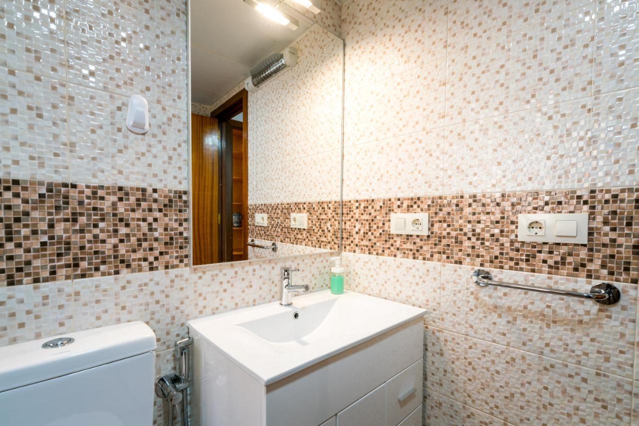Apartmán Holi-Rent Estrella Sevilla Exteriér fotografie